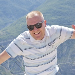 Михаил Петров