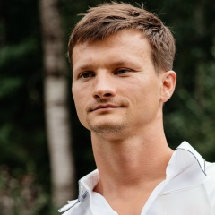 Артём Гнедков, Москва