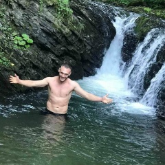 Кирилл Лерой, 17.04, Ужгород