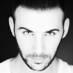 Burak Akkaş, 05.03, İstanbul