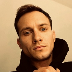 Андрей Попов