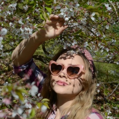 Ліліана Лукач, 24.04