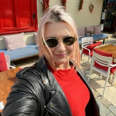 Анютка Санаева, Москва