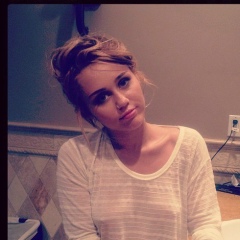 Mayli Sayrus, 23.11.1992