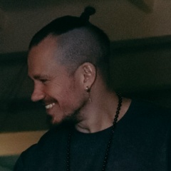 Руслан Мансуров