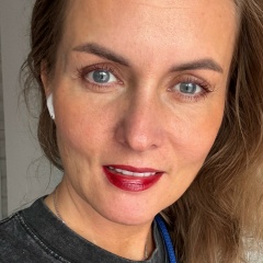 Полина Ищенко, 02.04.1979, Санкт-Петербург