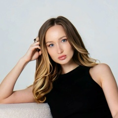 Надежда Сак, Санкт-Петербург