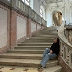 Лена Гладкова