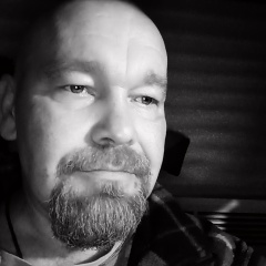 Михаил Петров