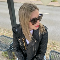 Julia Adamo, Hamburg