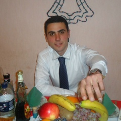 Карен Адамян, Санкт-Петербург