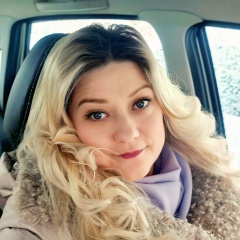 Любовь Ефремова, Москва