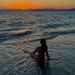 Mariya Mariya, Тараз