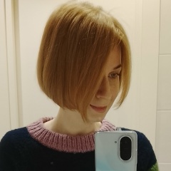 Анна Захарова