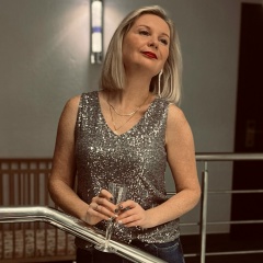 Яна Кретова, Санкт-Петербург