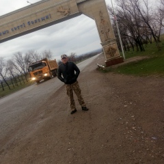 Islam Medetbaev, Алматы