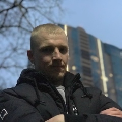 Ден Bass зиновьев, Санкт-Петербург