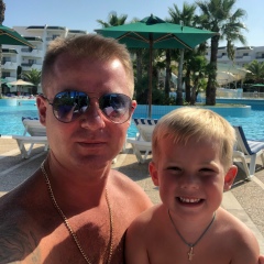 Юра Медведев, Москва