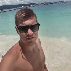 Артем Артемов, Владивосток