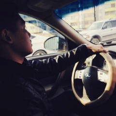 Аскар Тасыбай, Алматы