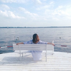 Беназир Кажат, Warszawa