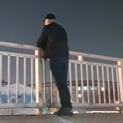 Максут Ажибеков, Москва