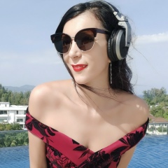 Нади Винилова, 22.05, Санкт-Петербург