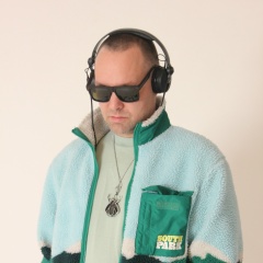 Тётя Мотя, Amsterdam