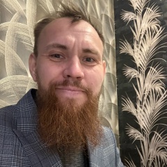 Сергей Лис, Хитрово