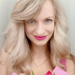 Юлия Ковалева, Санкт-Петербург