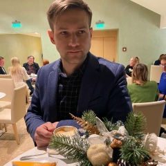 Евгений Крестовский, Санкт-Петербург