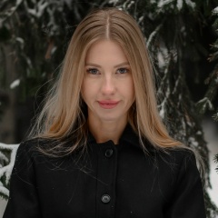 Женя Семенова, Москва