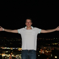 Кирилл Лавров