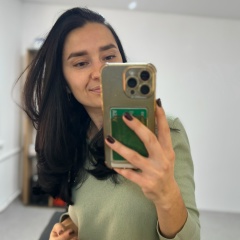 Анна Айвазян