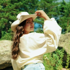 Карина Куриева, 10.05.1998, Омск