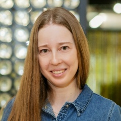 Вика Орлова, Москва