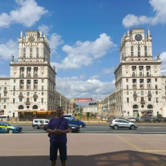 Александр Кедровских, Коммунар