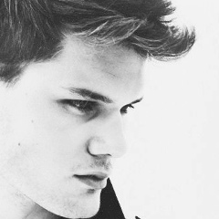 Edward Cullen, 21.04