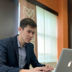 Алмаз Жумагельди