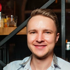 Михаил Макаров