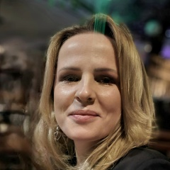 Лена Кузнецова, Санкт-Петербург