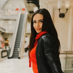 Анна Аксенова, Москва