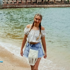 Верочка Ефремова, Санкт-Петербург