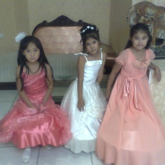 Акдана Ұнайбаева, Актобе