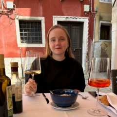 Лиза Ачадовская, Москва