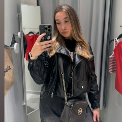 Юля Абрамова