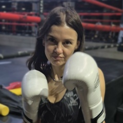 Илона Карасова, Москва