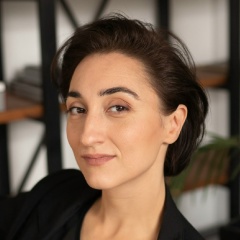 Юлия Бояджи, Москва