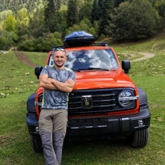 Азиз Ахмедов