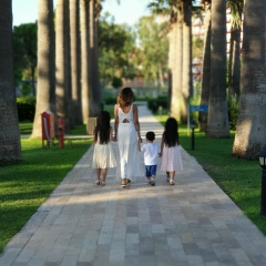 Dinara Temirbekova, 08.05.1901, London